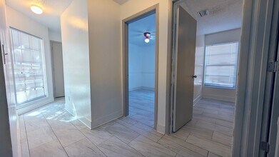 12020 Fruitwood Dr in Riverview, FL - Building Photo - Building Photo