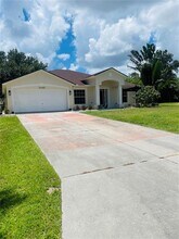 20255 Macon Ln in Port Charlotte, FL - Building Photo - Building Photo