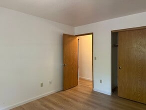7022 Minnow Ct in Redding, CA - Building Photo - Building Photo