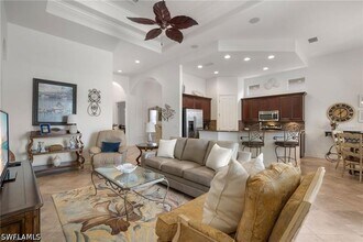 6476 Caldecott Dr in Naples, FL - Building Photo - Building Photo