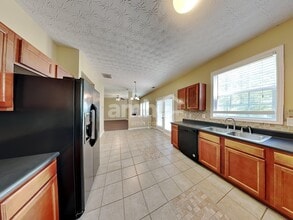 6165 Ambercrest Ct in Buford, GA - Building Photo - Building Photo