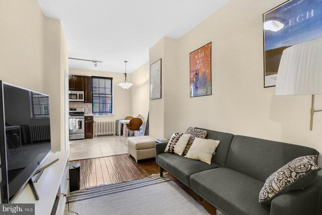property at 626 S 19th St