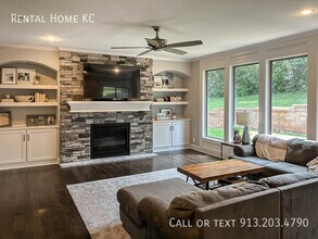 22904 W 47th Terrace in Shawnee, KS - Building Photo - Building Photo