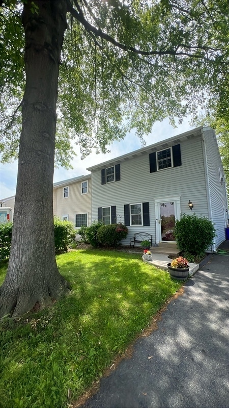 property at 420 Coreopsis Dr