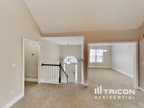 718 Creekridge Ct in Temple, GA - Foto de edificio - Building Photo