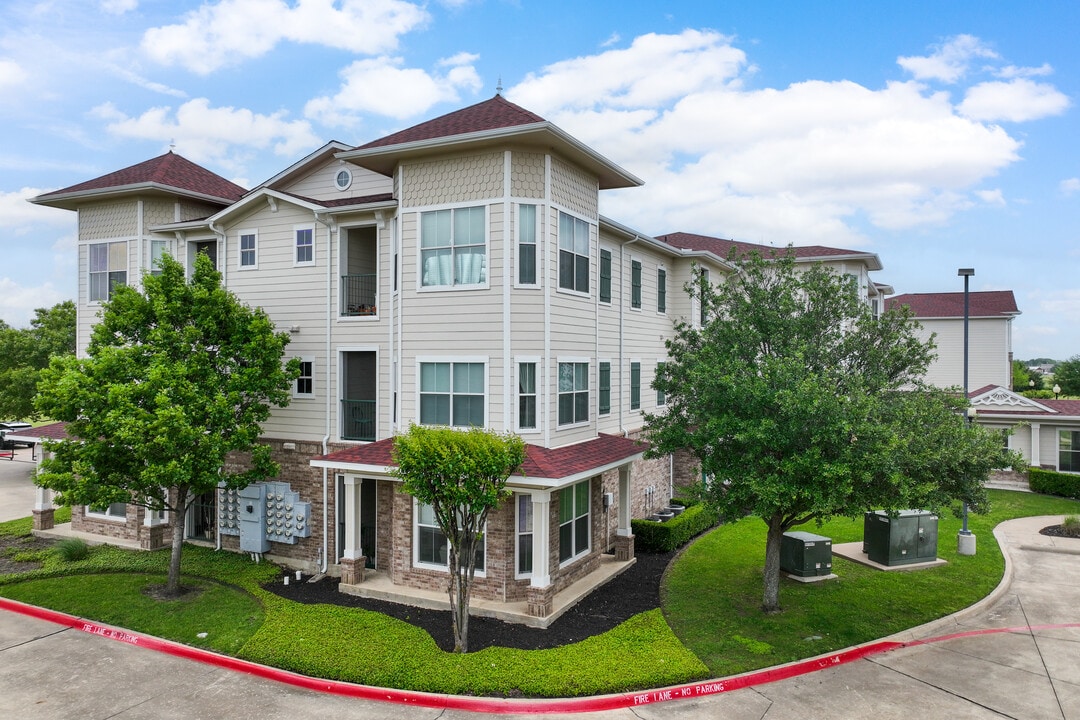 Grand Reserve in Waxahachie, TX - Foto de edificio