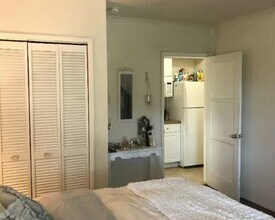10577-10579 Ashton Ave in Los Angeles, CA - Building Photo - Building Photo