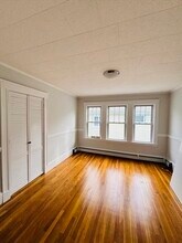 19 Harding Ave, Unit 2L in Everett, MA - Building Photo - Building Photo