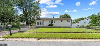 18 John Collins Cir in Dover, DE - Building Photo