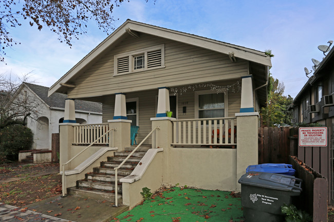 1019 W St in Sacramento, CA - Building Photo - Building Photo