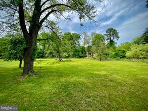 99 Ivy Ave in Moorestown, NJ - Building Photo - Building Photo