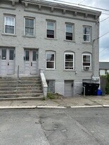 505 Washington St, Unit Unit 1 Basement in Troy, NY - Building Photo