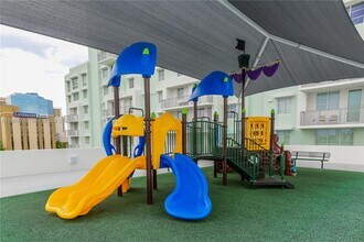 805 SE 3rd Ave in Fort Lauderdale, FL - Building Photo - Building Photo