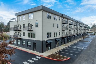 Anthony's Corner Lofts in Salem, OR - Building Photo
