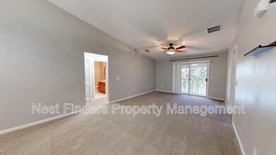 7063 Deer Lodge Cir in Jacksonville, FL - Building Photo - Building Photo