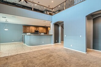 333 Shimmering Moon St in Henderson, NV - Building Photo - Building Photo