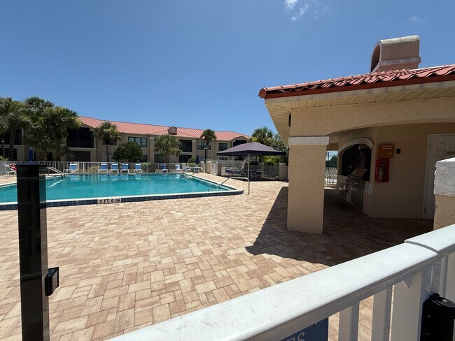 468 Bouchelle Dr, Unit 128 in New Smyrna Beach, FL - Building Photo - Building Photo