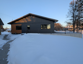 207 6th St, Unit A in Proctor, MN - Building Photo - Building Photo