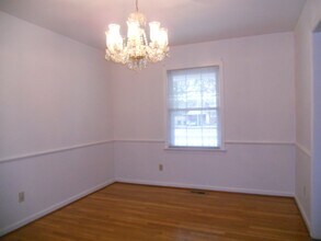868 Moyer Rd in Newport News, VA - Building Photo - Building Photo