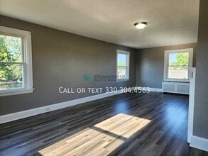12990 Lincoln Way W in Massillon, OH - Building Photo - Building Photo