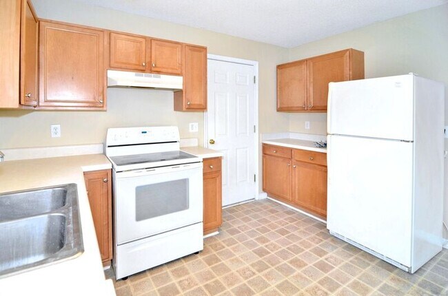 325 Downing Glen Dr in Morrisville, NC - Building Photo - Building Photo