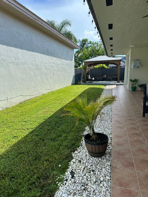 16909 SW 141st Ct in Miami, FL - Building Photo - Building Photo