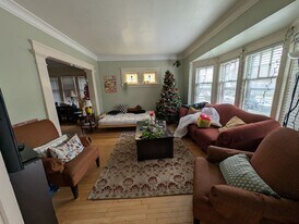 3246-3246 N Oakland Ave in Milwaukee, WI - Building Photo