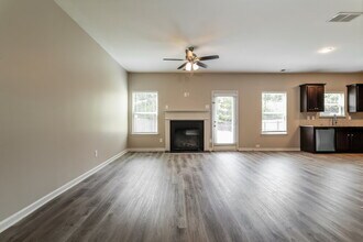 609 Beaujolais Ct in Mcdonough, GA - Building Photo - Building Photo