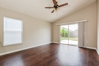 10315 Lecon Branch Ct in Orlando, FL - Foto de edificio - Building Photo