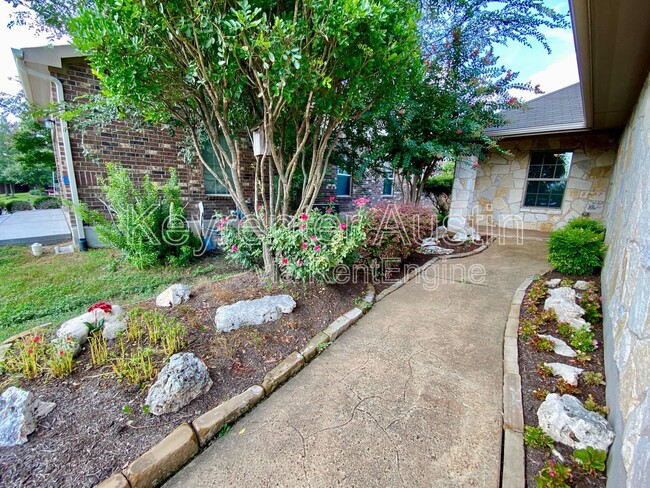 5524 Kleberg Trail in Austin, TX - Building Photo - Building Photo