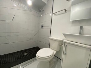 37 Farson St in Philadelphia, PA - Building Photo - Building Photo