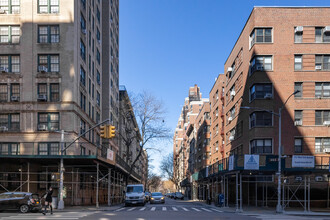321 94th Street in New York, NY - Building Photo - Building Photo
