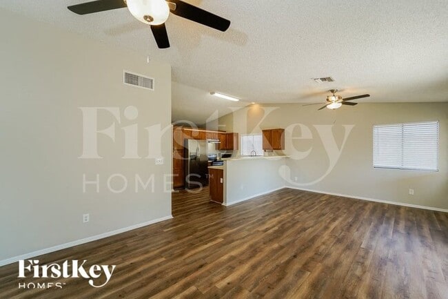 8640 N Chinaberry St in Tucson, AZ - Building Photo - Building Photo