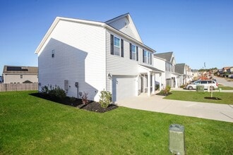 1032 Winter Wy in Lexington, SC - Building Photo - Building Photo