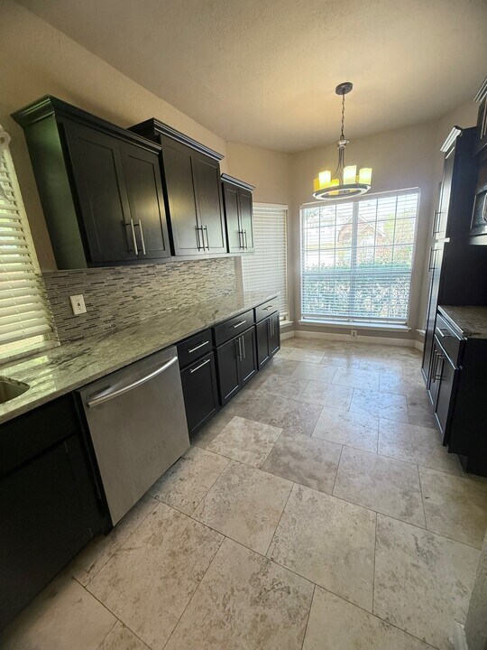 9128 Cumberland Dr in Irving, TX - Building Photo