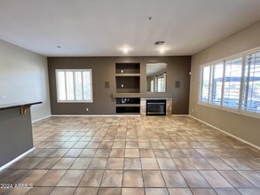 10278 E Bahia Dr in Scottsdale, AZ - Foto de edificio - Building Photo