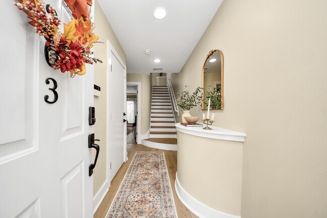 property at 5941 S Loop E