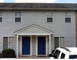 2443 Brady Commons Dr in Columbus, OH - Building Photo