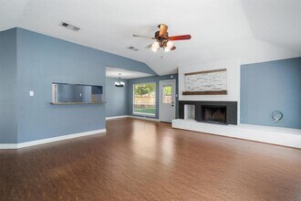 2790 Wood Hollow Dr in League City, TX - Building Photo - Building Photo
