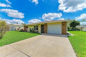 1307 Primrose Rd in Venice, FL - Foto de edificio - Building Photo