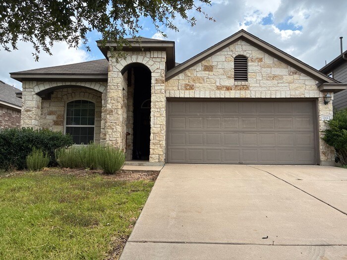 11613 Faubian Ln in Austin, TX - Building Photo