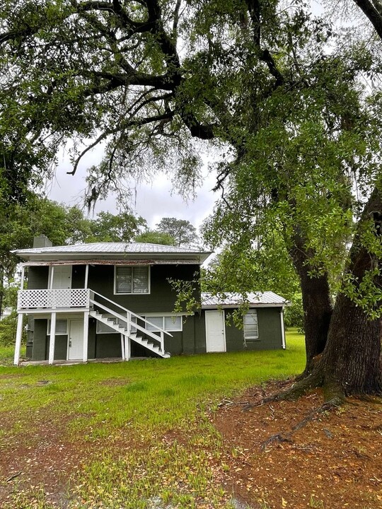 203 6th Ave in Guyton, GA - Building Photo