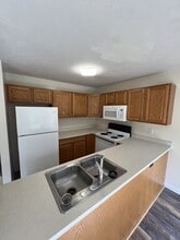 633 Renker Rd in Lansing, MI - Building Photo - Building Photo