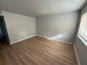 14219 Hobart Ave in Warren, MI - Building Photo - Building Photo