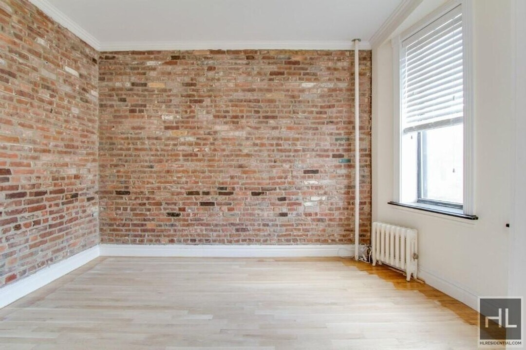 SPACIOUS Gramercy 2 Bedroom - Available Now in New York, NY - Foto de edificio
