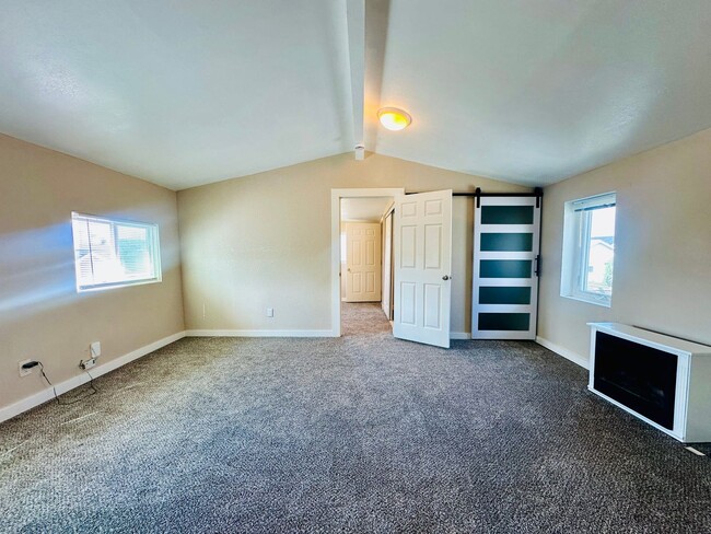 3877 West St in Oakland, CA - Building Photo - Building Photo