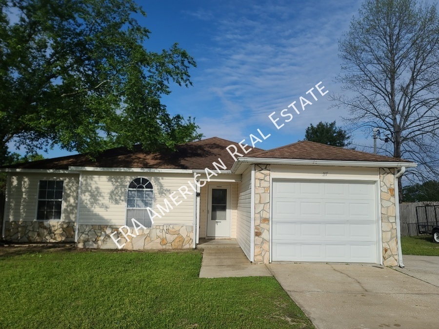 117 Oak Terrace Dr in Crestview, FL - Building Photo