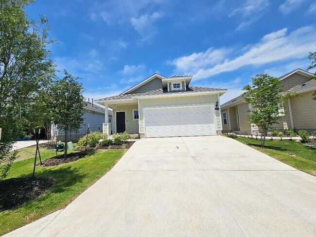 110 Bluestem Dr in Elgin, TX - Building Photo - Building Photo