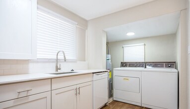 421 W 9th St, Unit B in Casa Grande, AZ - Building Photo - Building Photo
