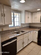8215 N 21st Dr-Unit -D107 in Phoenix, AZ - Building Photo - Building Photo